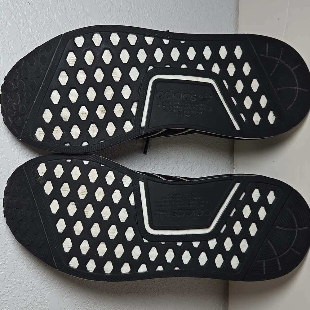 Adidas NMD_R1 Thebe Magugu Birds of Paradise Boost Sneaker 7.5 Fits 8 - Picture 9 of 11